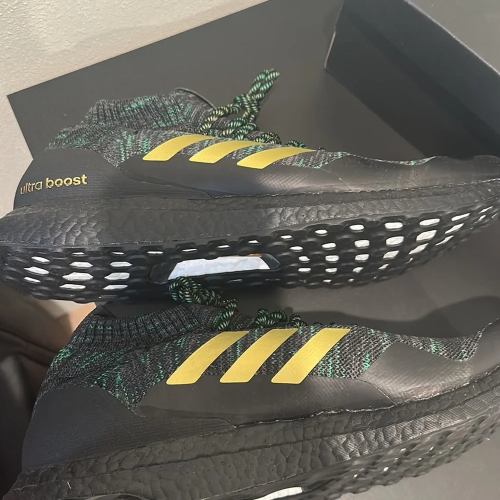 Adidas Ultraboost DNA x Von Miller Men's Mid Shoes - Picture 8 of 15
